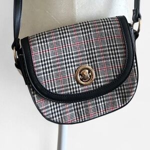 F21 Plaid design crossbody